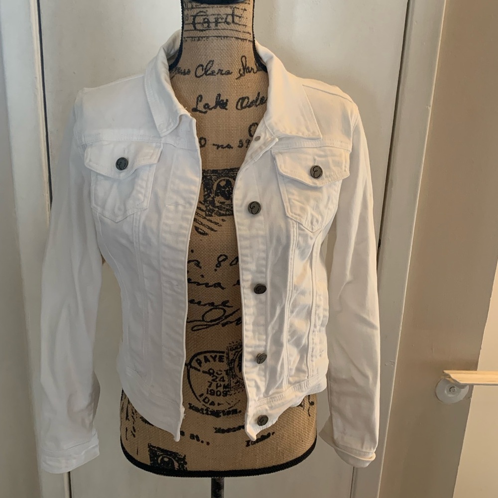 Earl Jeans Women's White Denim Jacket